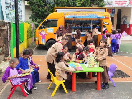 137.654 Pengunjung Akses Layanan Perpustakaan Moli Jakpus